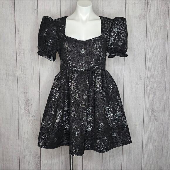 Dolls Kill Widow Night Music Brocade Babydoll Dress Black Goth Fairy Sz Medium - Picture 1 of 4